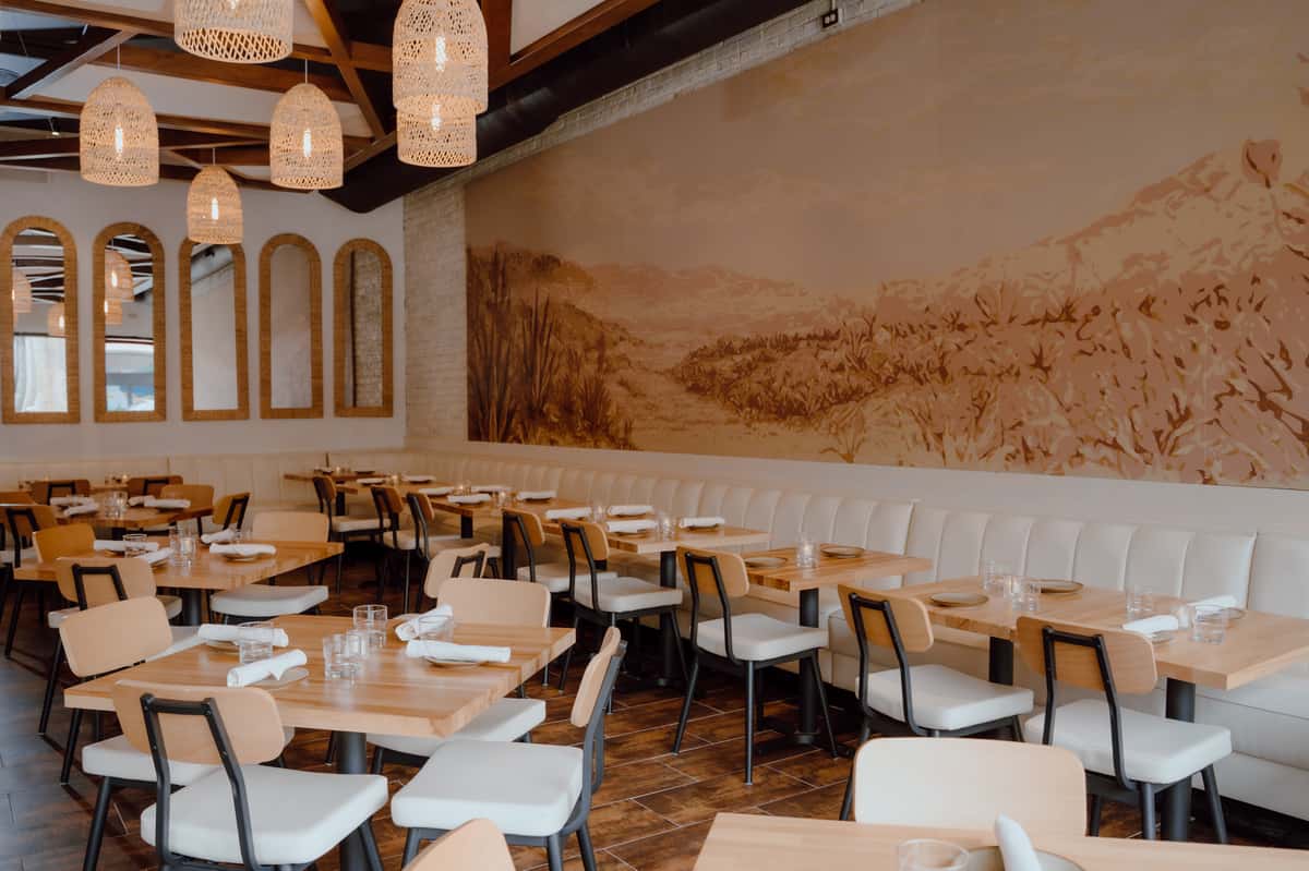 Mercadito Lincoln Park main dining room